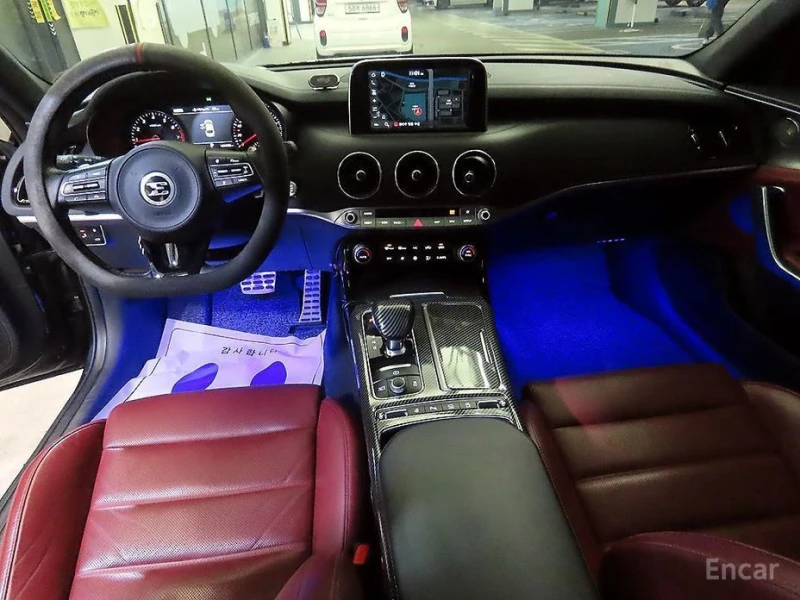 Kia Stinger, снимка 10 - Автомобили и джипове - 53238098