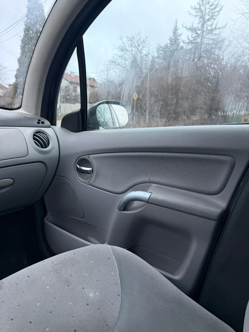 Citroen C3, снимка 8 - Автомобили и джипове - 53257235