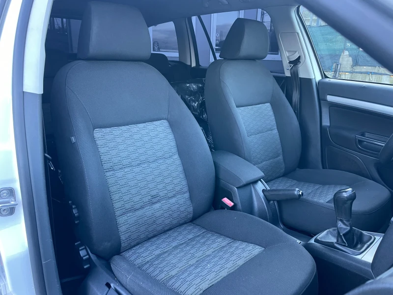 Skoda Octavia 1.6 TDi 4x4 Швейцария, снимка 10 - Автомобили и джипове - 53437988