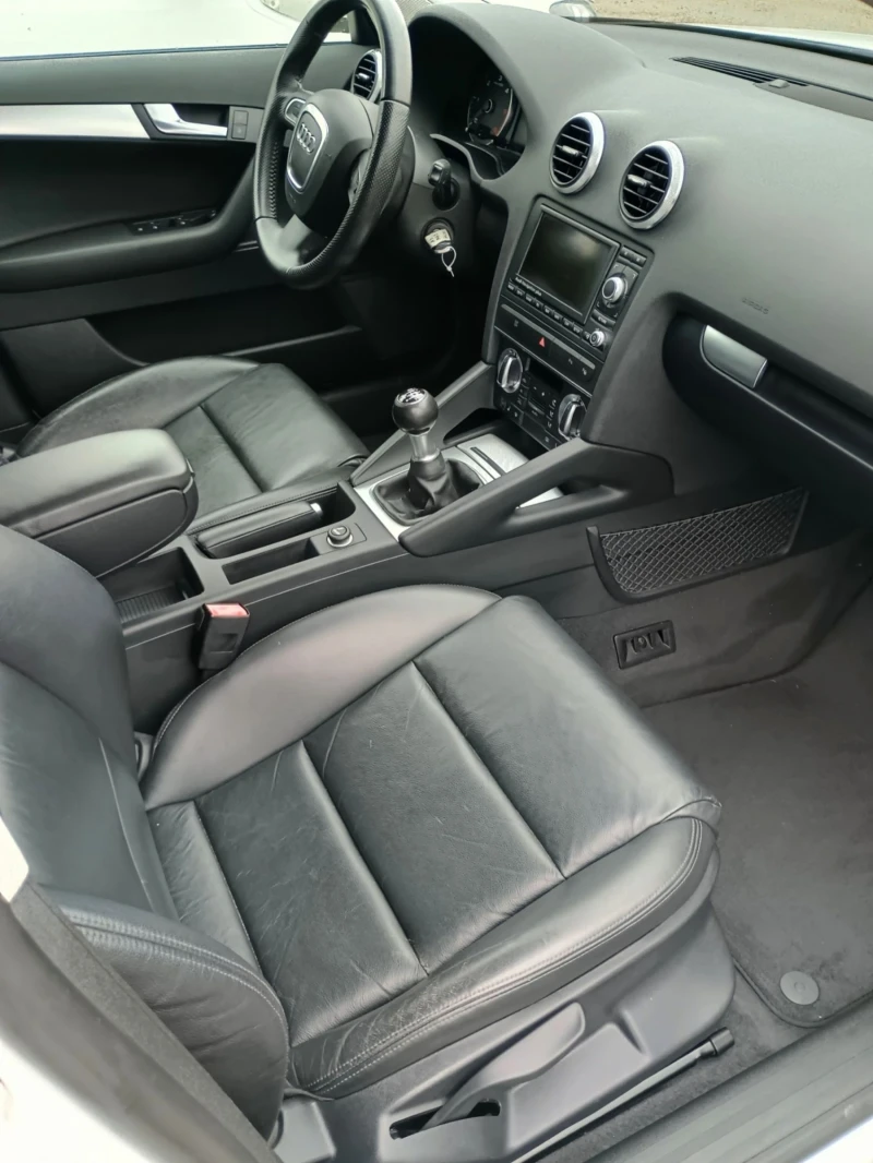 Audi A3 * УНИКАТ * КОЖА * NAVI * XENON * PARK ASSIST *  , снимка 9 - Автомобили и джипове - 53470694