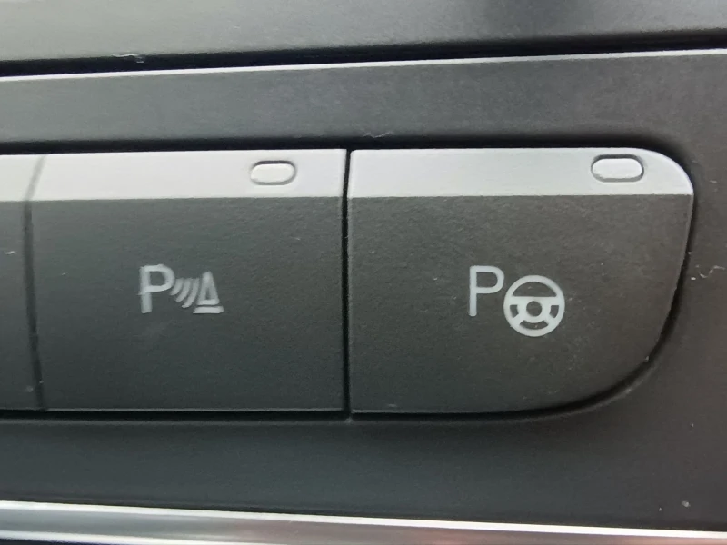 Audi A3 * УНИКАТ * КОЖА * NAVI * XENON * PARK ASSIST *  , снимка 14 - Автомобили и джипове - 53470694