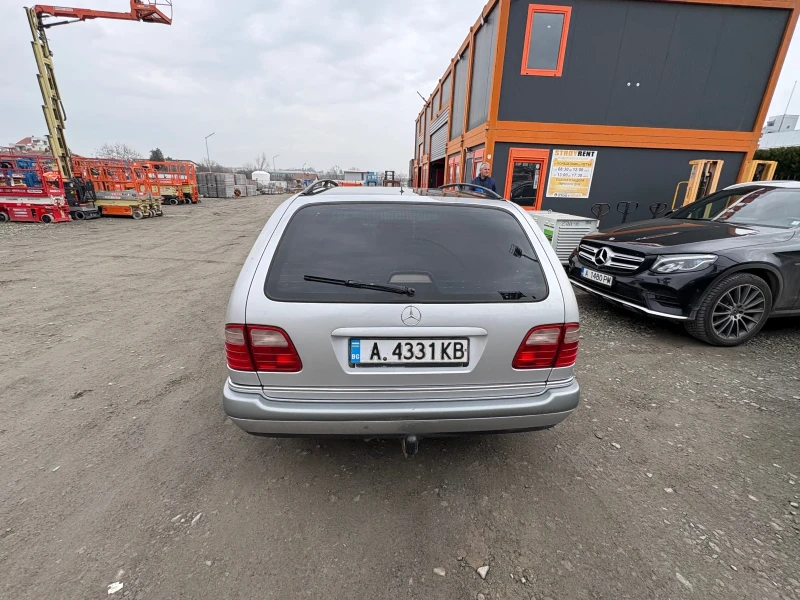Mercedes-Benz E 290 E290TD, снимка 14 - Автомобили и джипове - 53472937