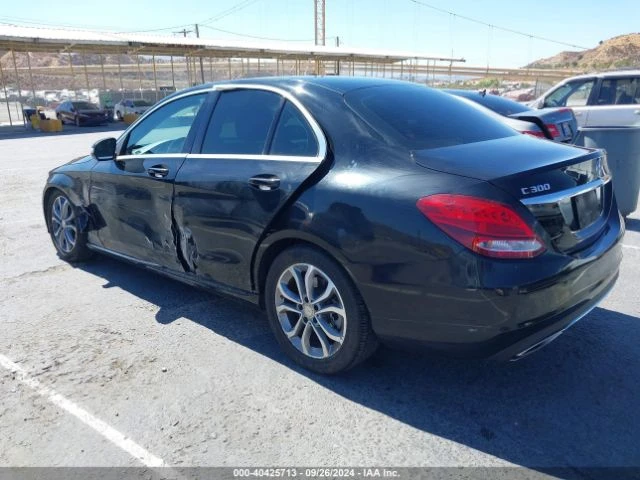 Mercedes-Benz C 300, снимка 3 - Автомобили и джипове - 48137857