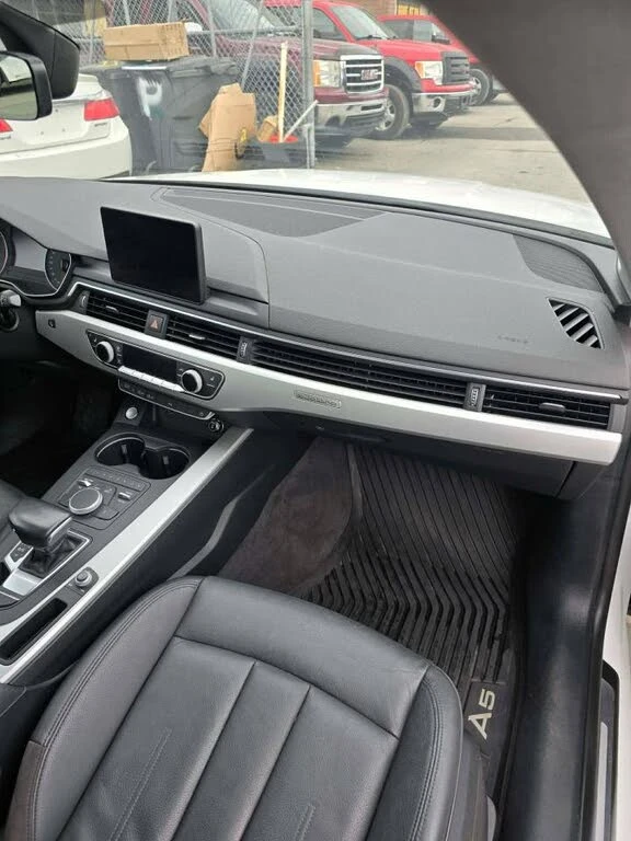 Audi A5 Komfort* ПАНОРАМА* КОЖА* ПОДГРЕВ* КАМЕРА, снимка 9 - Автомобили и джипове - 53260532