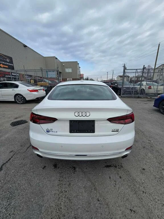 Audi A5 Komfort* ПАНОРАМА* КОЖА* ПОДГРЕВ* КАМЕРА, снимка 3 - Автомобили и джипове - 53260532