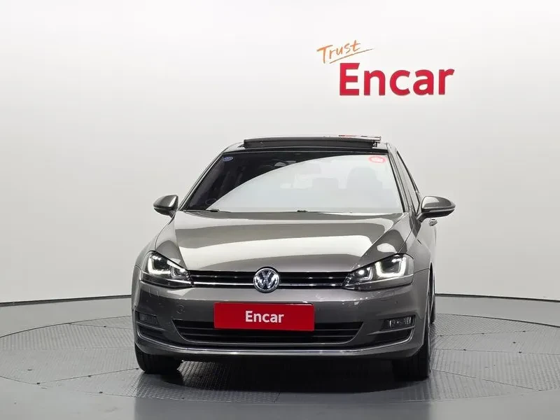VW Golf 2.0 TDI, снимка 3 - Автомобили и джипове - 54300698
