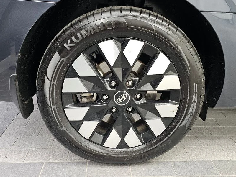 Hyundai Staria 2.2 Automatic, снимка 5 - Автомобили и джипове - 55949646