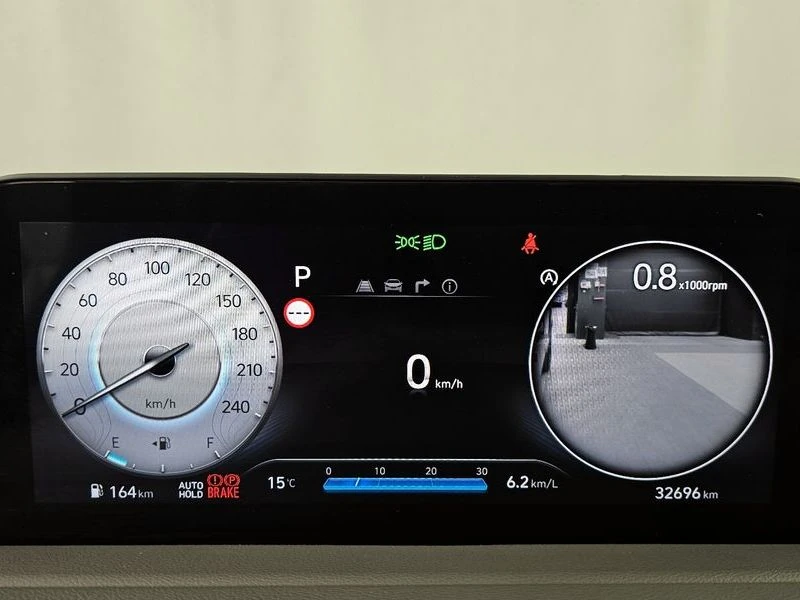 Hyundai Staria 2.2 Automatic, снимка 8 - Автомобили и джипове - 55949646