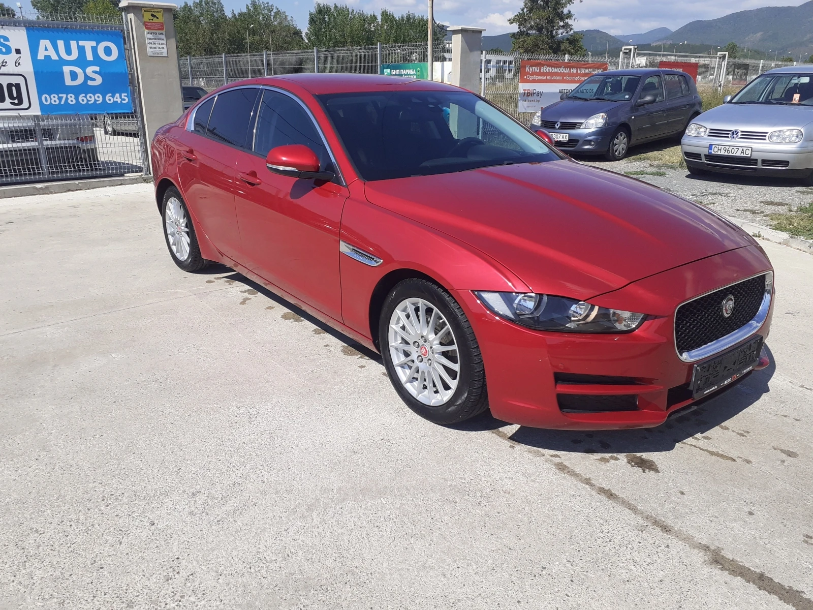 Jaguar XE 2.0d-Navi-Kamera-Euro-6B-Automat - изображение 3