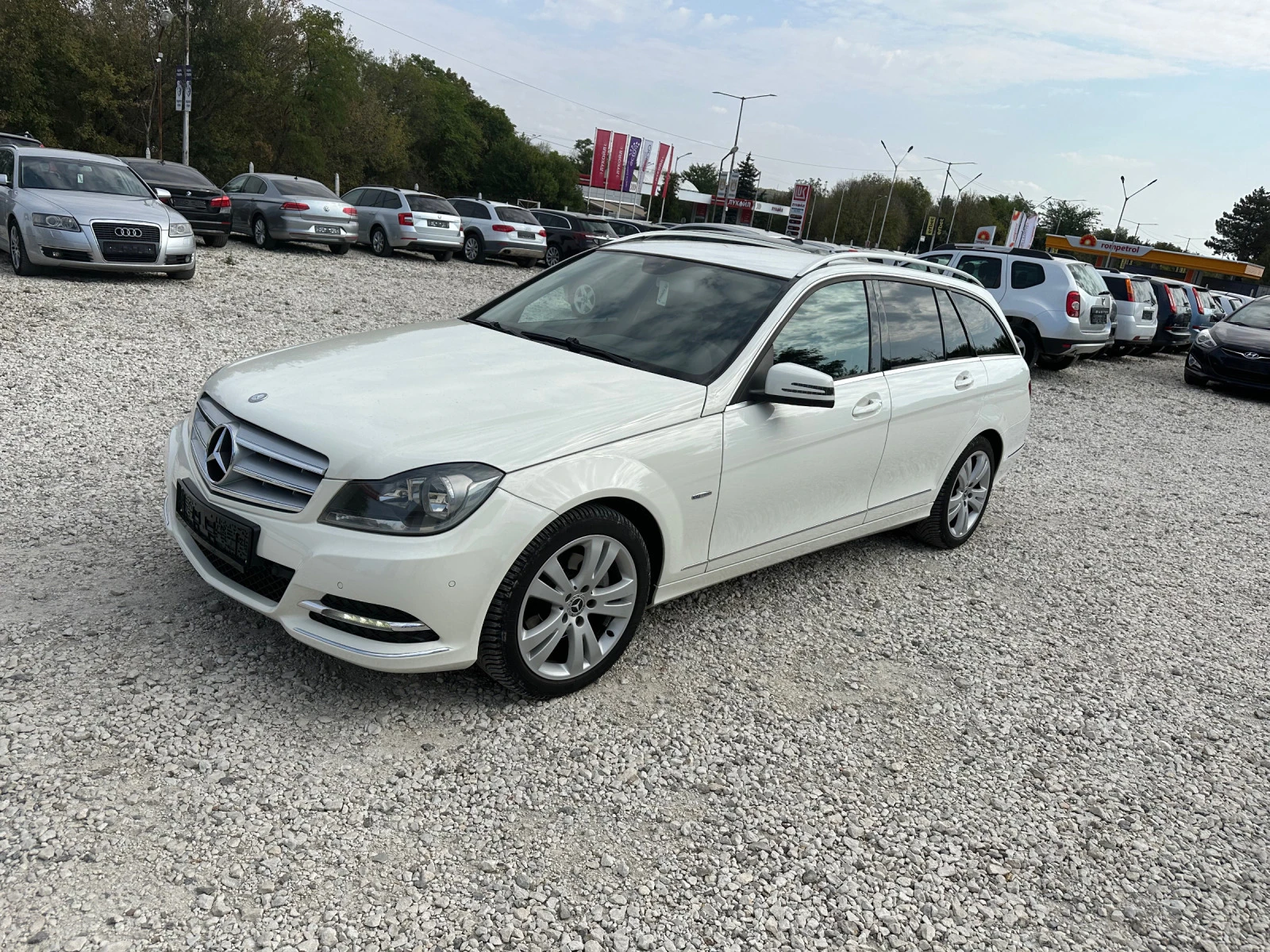 Mercedes-Benz C 220 2.2cdi * Navi* NOVA* UNIKAT*  - изображение 3