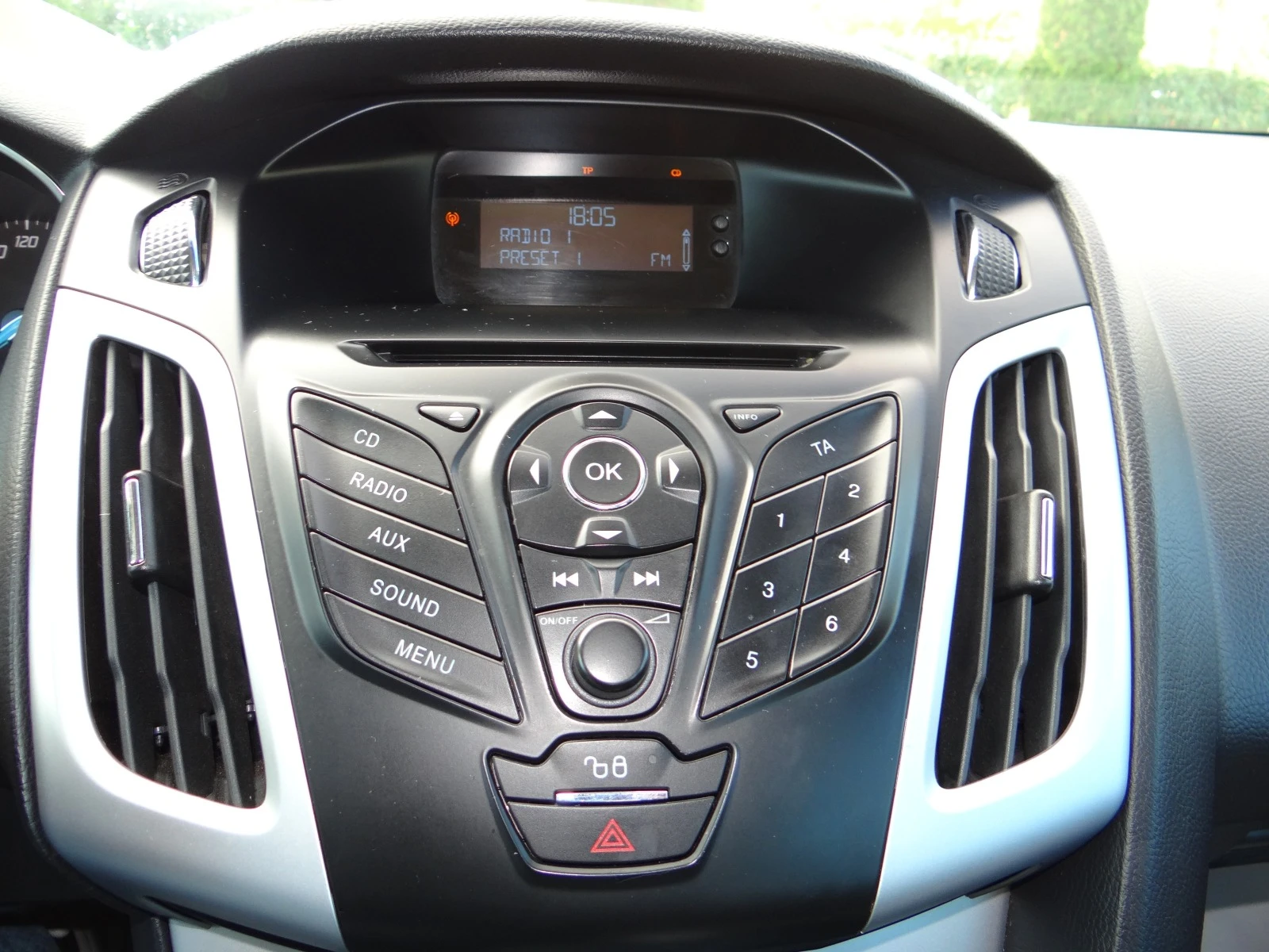 Ford Focus 2.0 TDCI Automatic | Mobile.bg   11