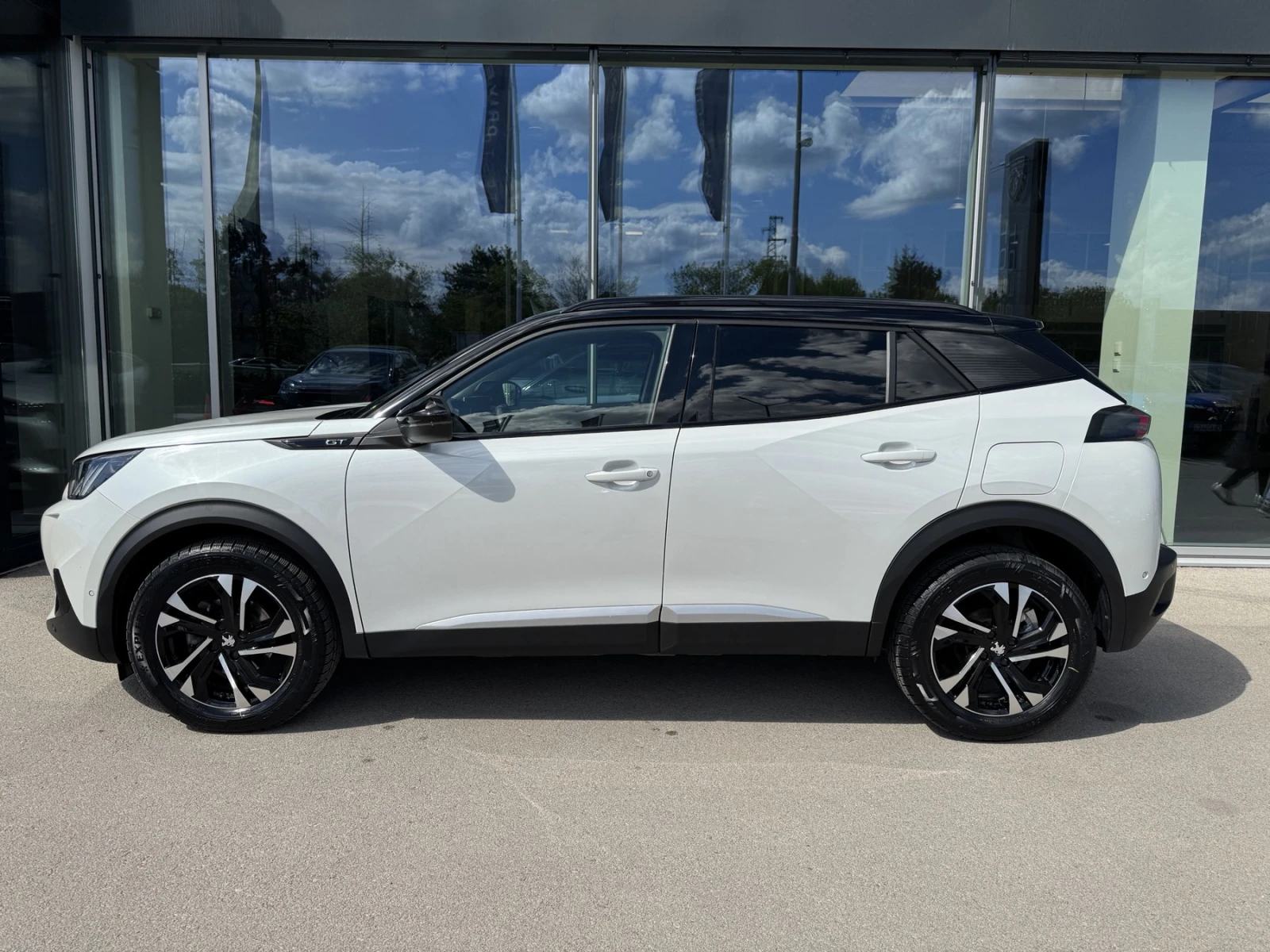 Peugeot 2008 New Line Up GT 1.2 PureTech 130 EAT8 EURO6 - изображение 8