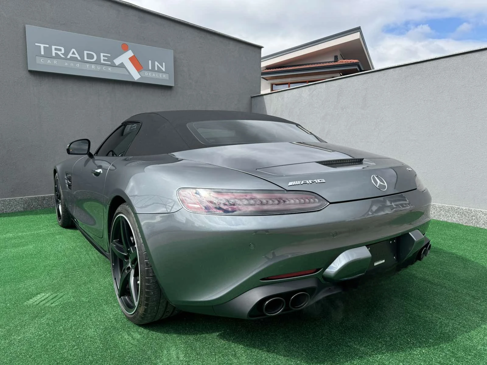 Mercedes-Benz GT 4.0 V8 AMG ROADSTAR - изображение 6