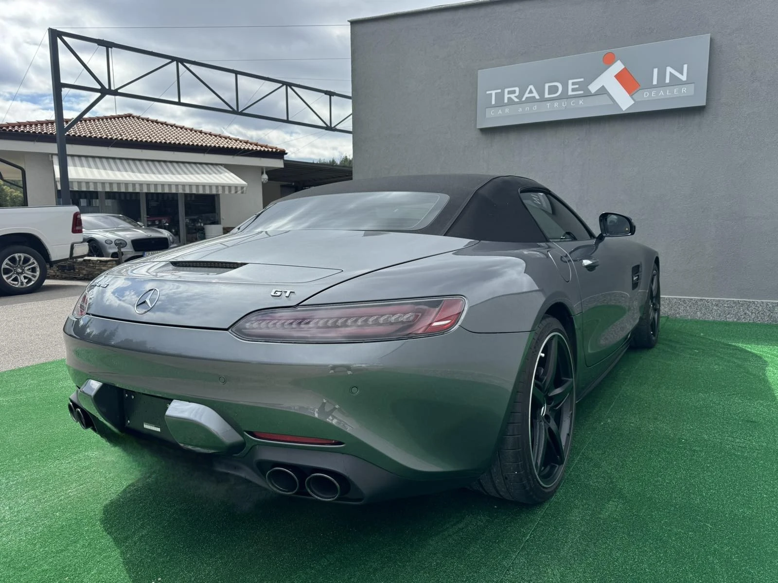 Mercedes-Benz GT 4.0 V8 AMG ROADSTAR - изображение 4
