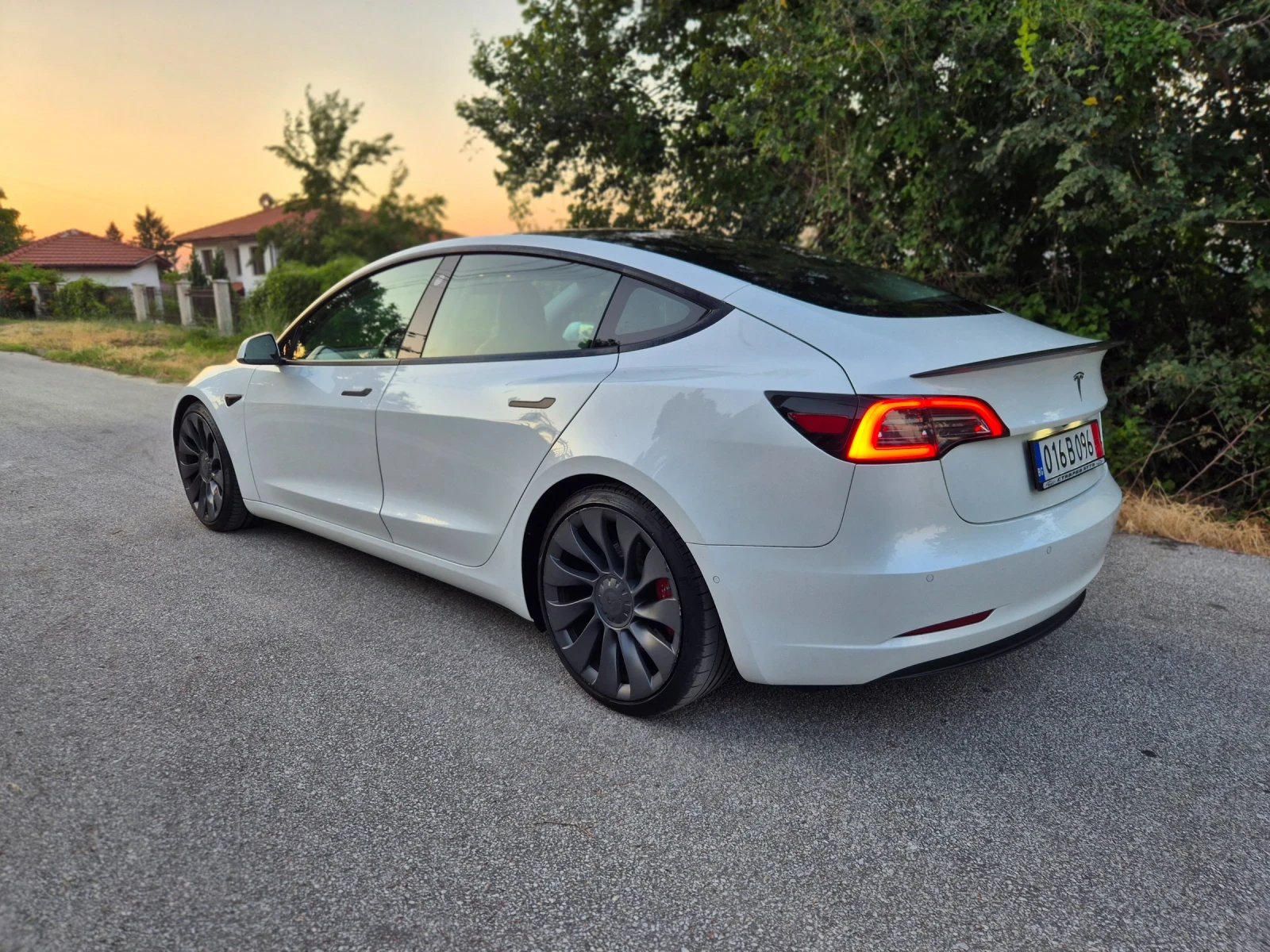 Tesla Model 3 Performance /68000km/Термо помпа/Facelift  - изображение 5