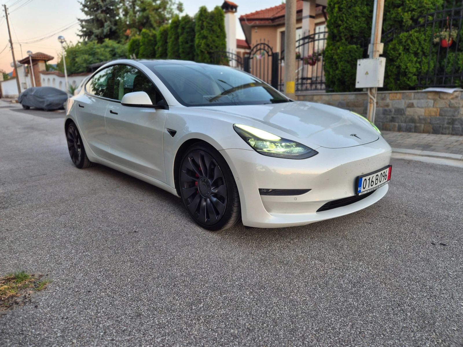 Tesla Model 3 Performance /68000km/Термо помпа/Facelift  - изображение 2