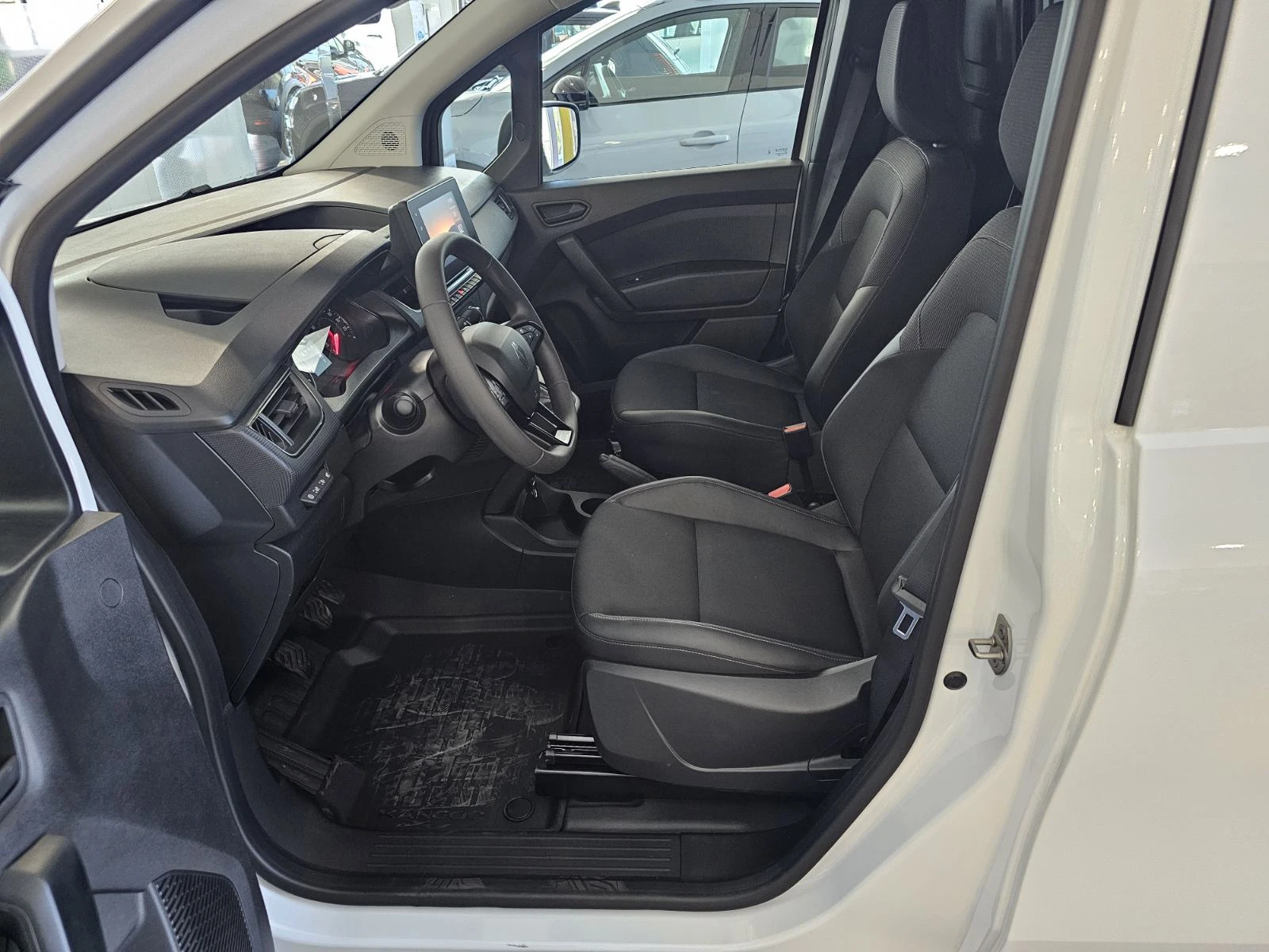 Renault Kangoo * ФАБРИЧНО НОВ* TCe 100 - изображение 6