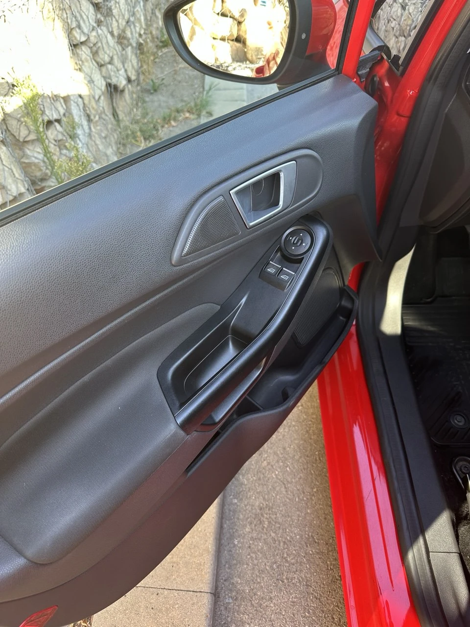 Ford Fiesta  - изображение 2