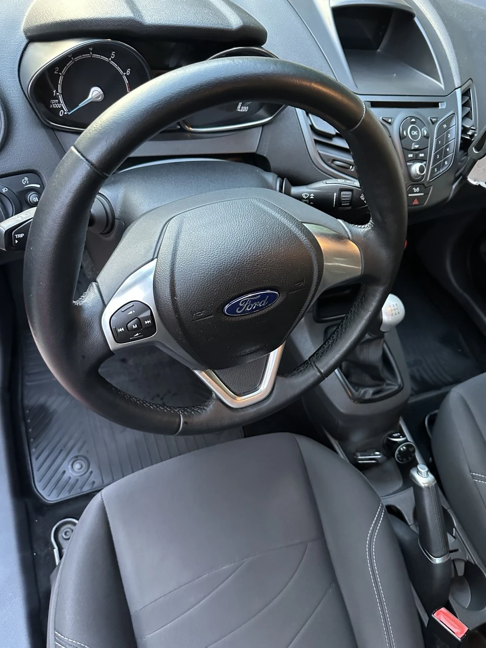 Ford Fiesta  - изображение 5