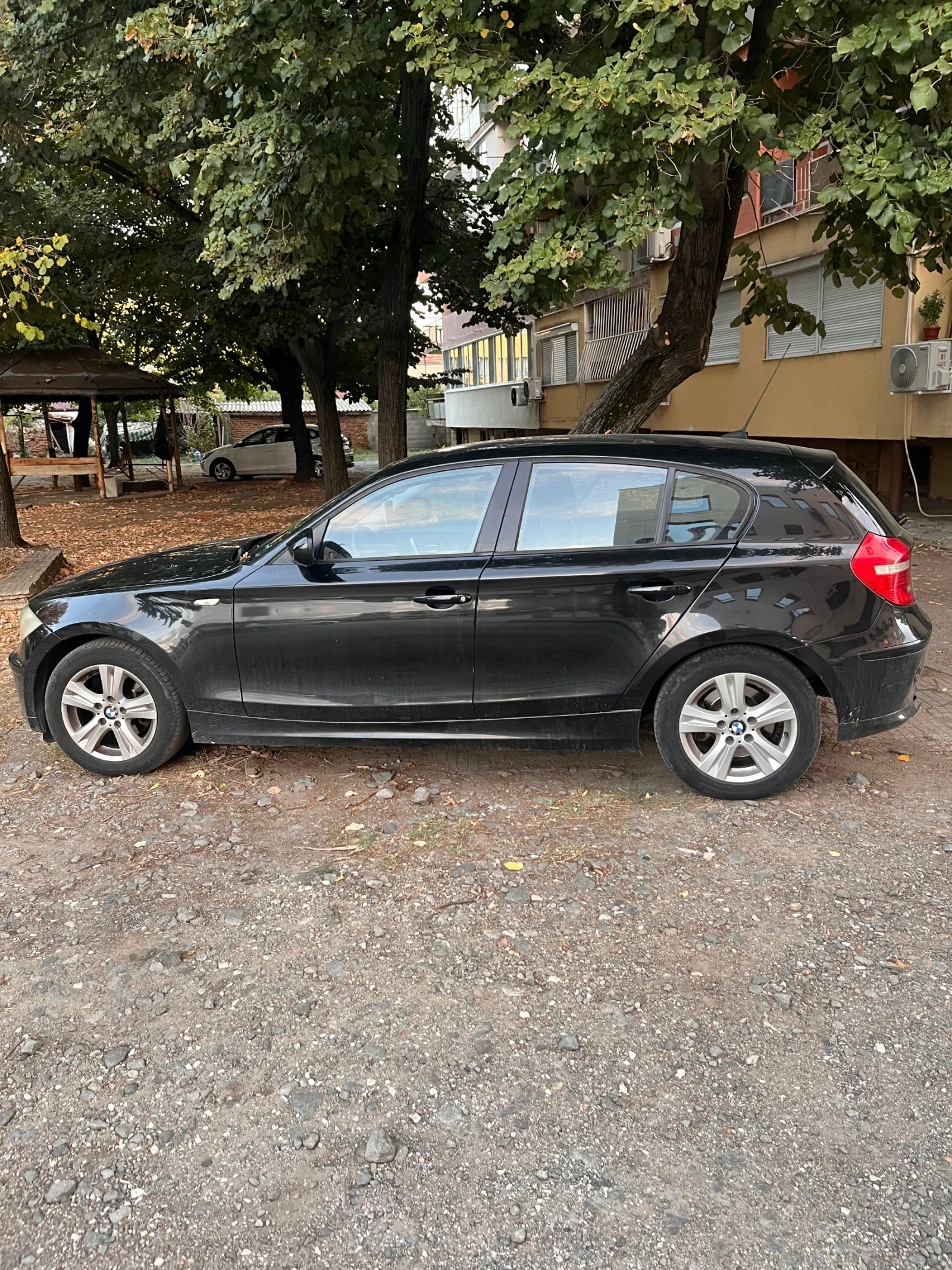 BMW 118  - изображение 7