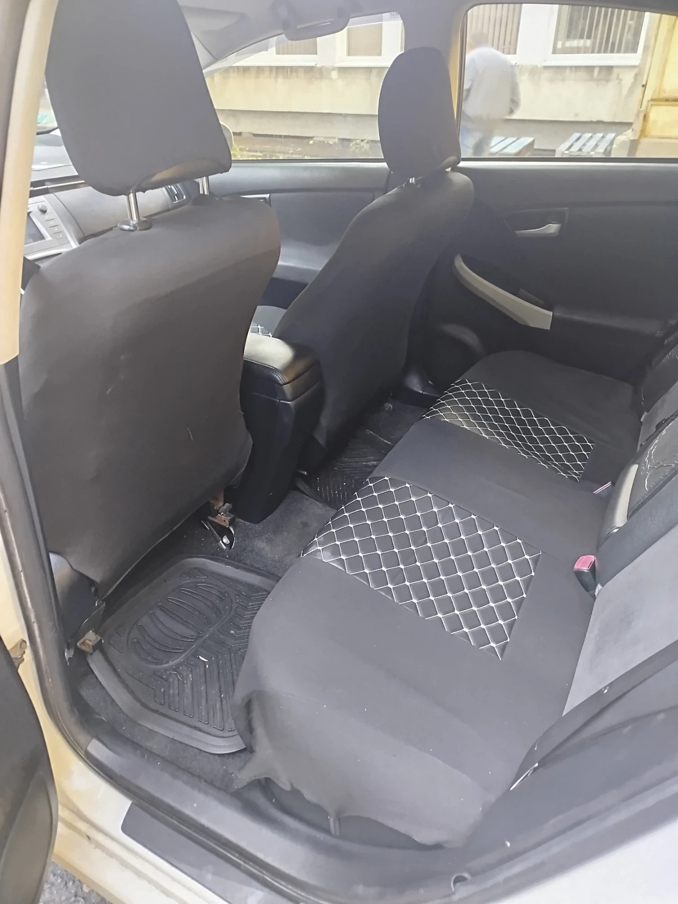 Toyota Prius 1.8 ��� ������ | Mobile.bg � ����������� 11