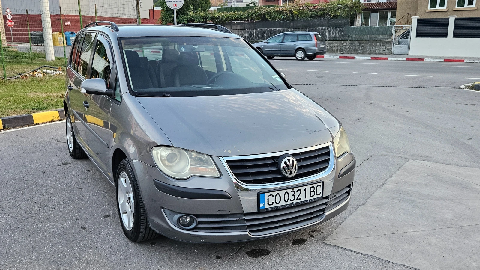 VW Touran 2.0 GAZ/ NAVIG/KLIMATRON/7mesta - изображение 10