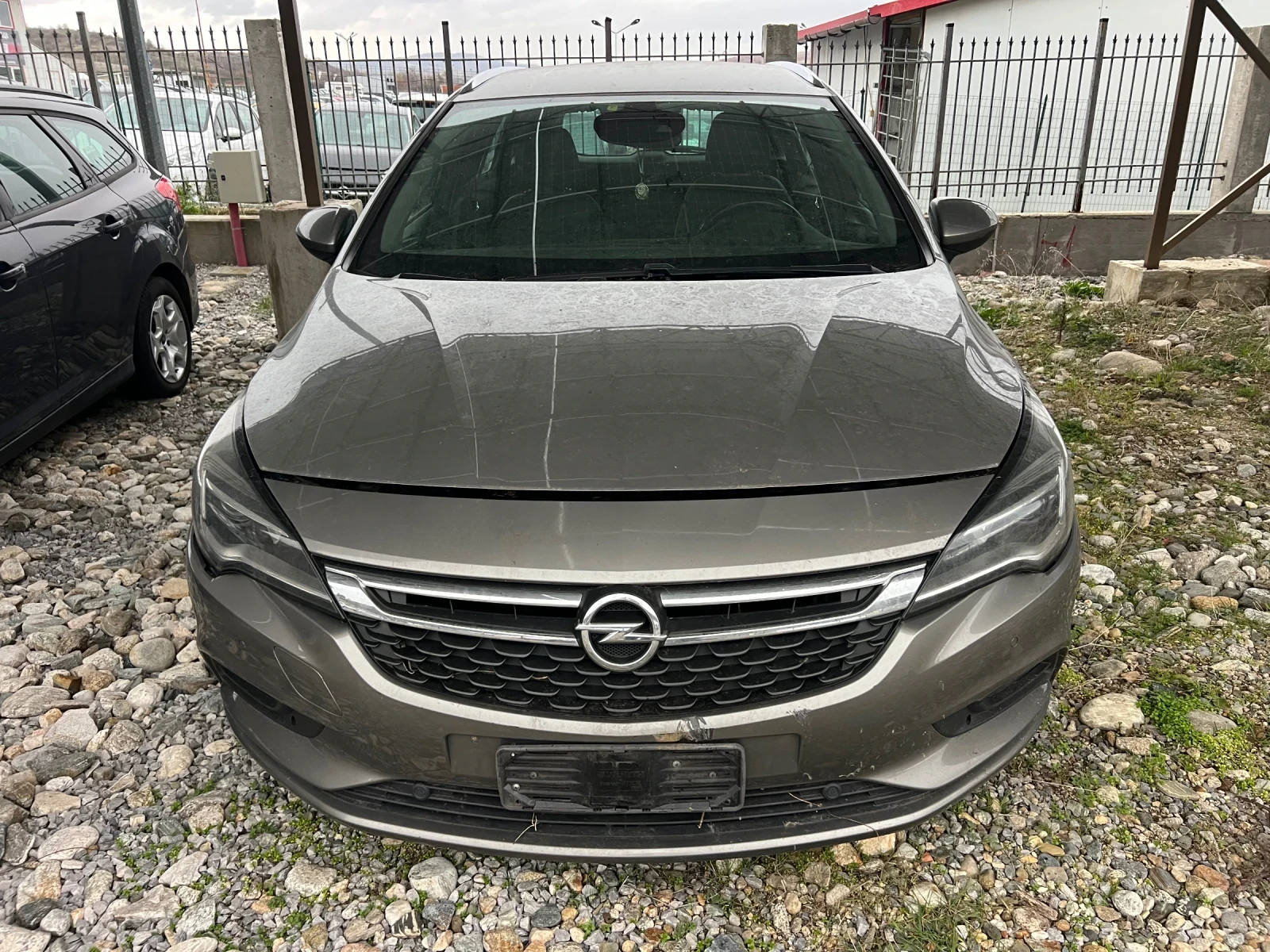 Opel Astra 1.6cdti SPORTSTOURER+  - изображение 2