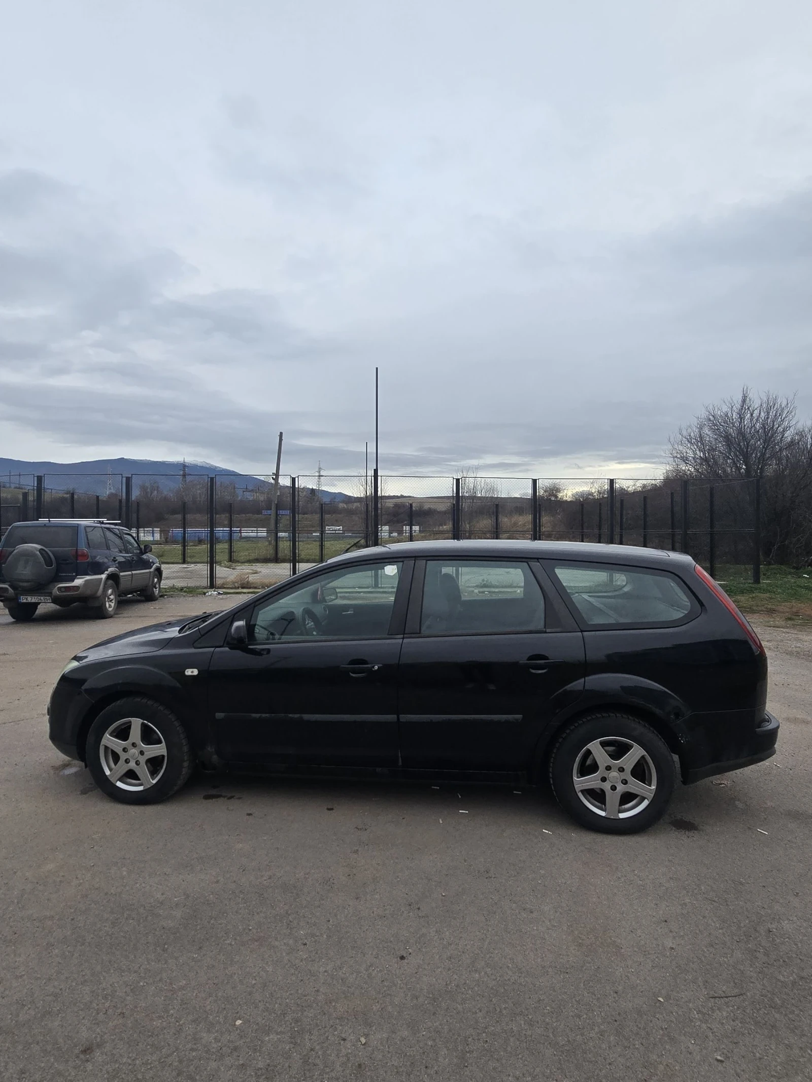 Ford Focus 1.6-101кс-комби - изображение 4