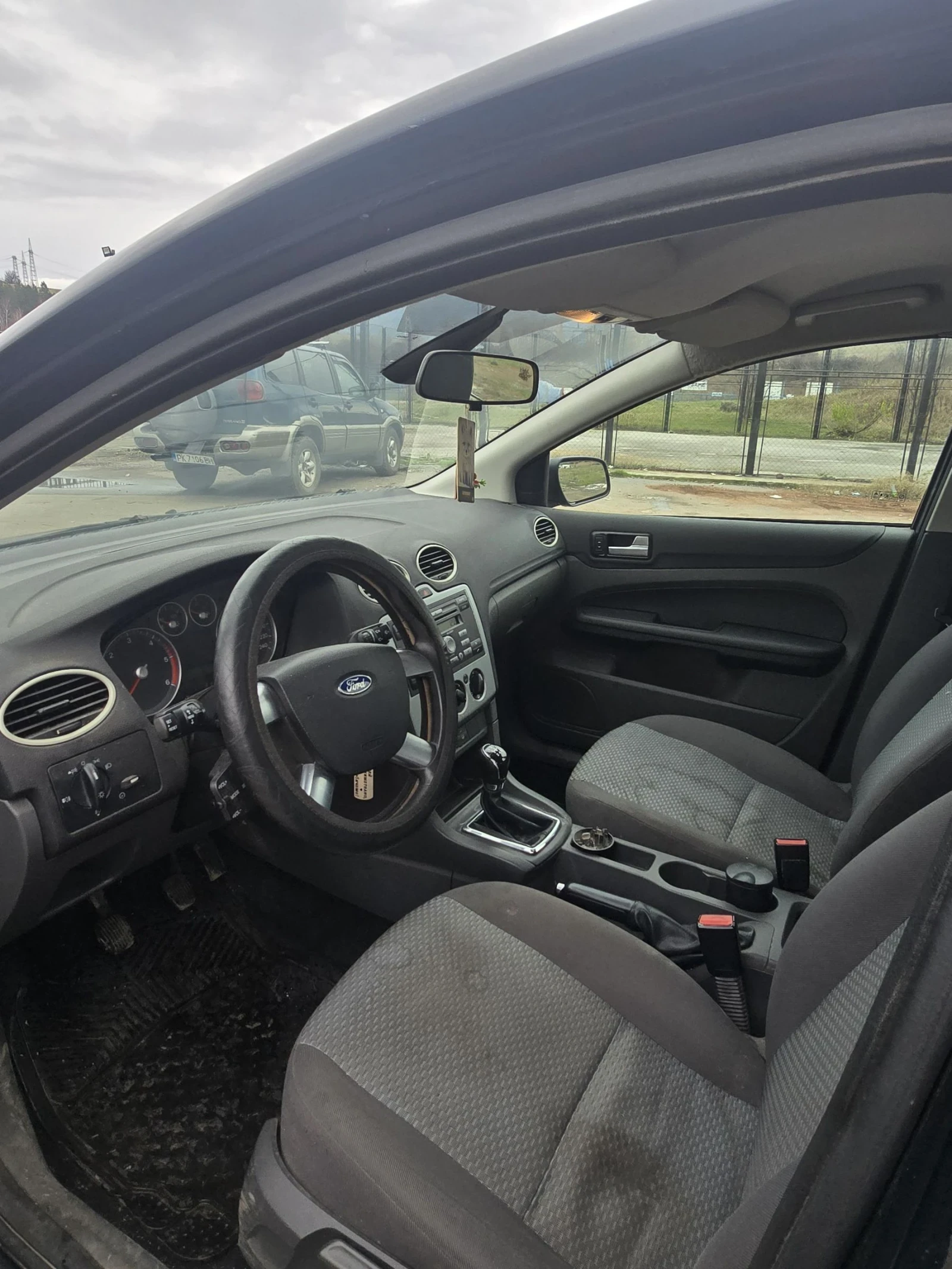 Ford Focus 1.6-101кс-комби - изображение 9