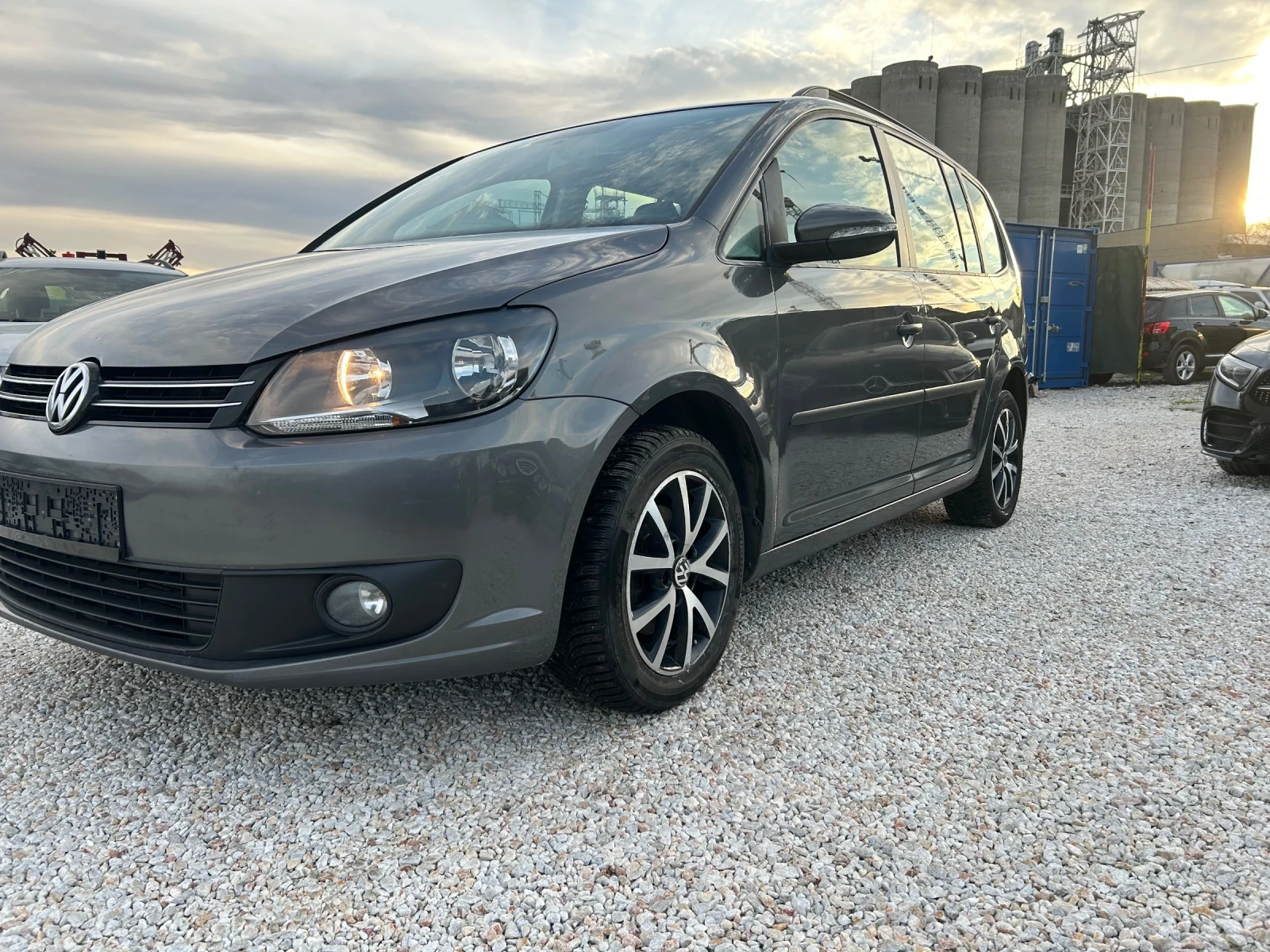 VW Touran  - изображение 5