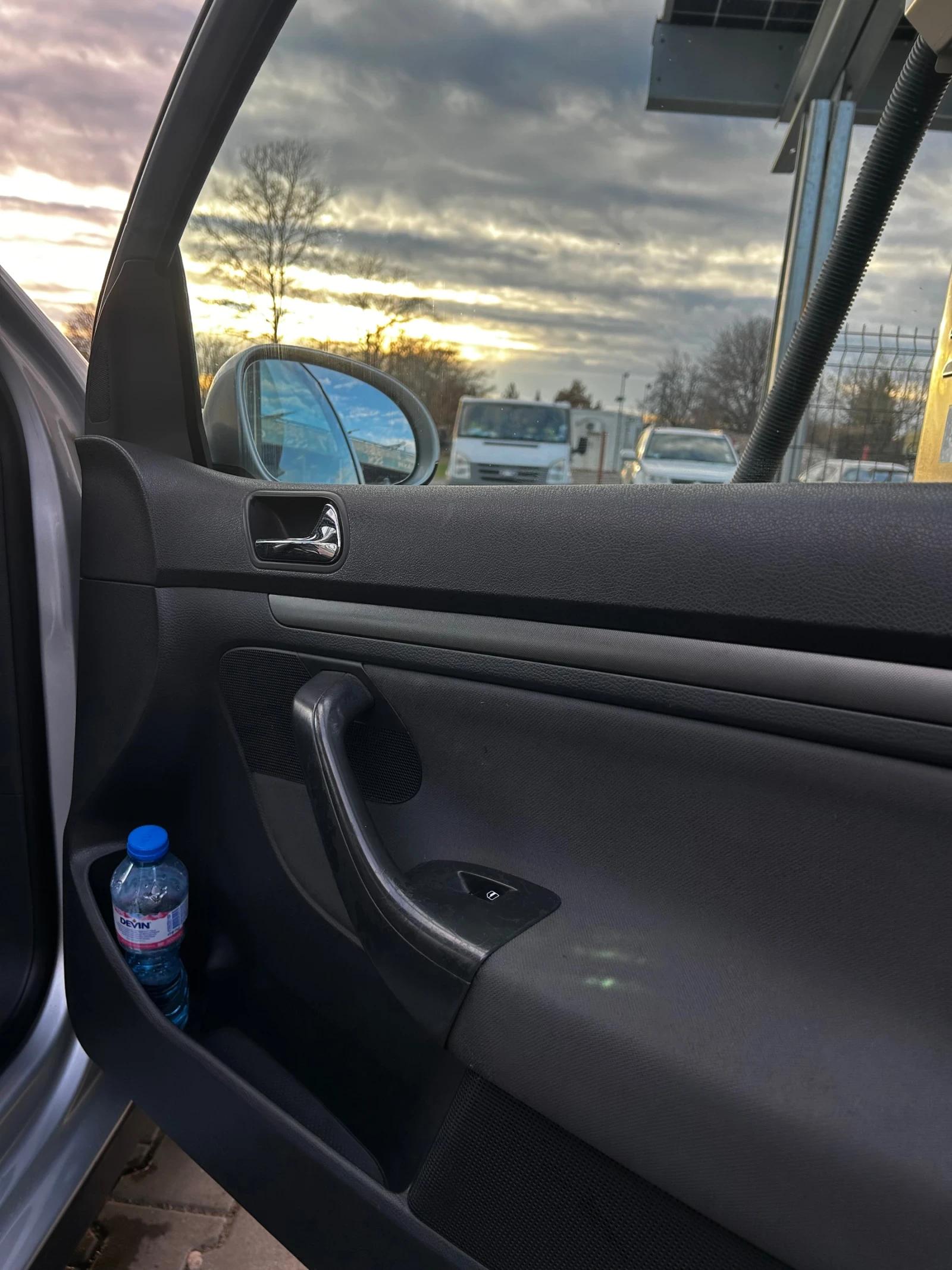 VW Golf 5 - изображение 9