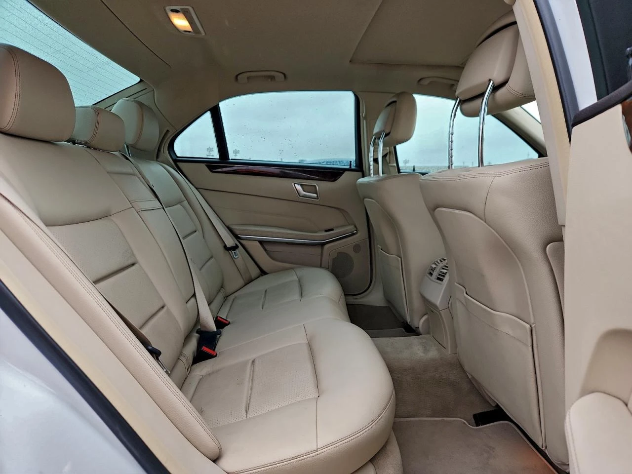 Mercedes-Benz E 350 3.5l 4Matic - изображение 10