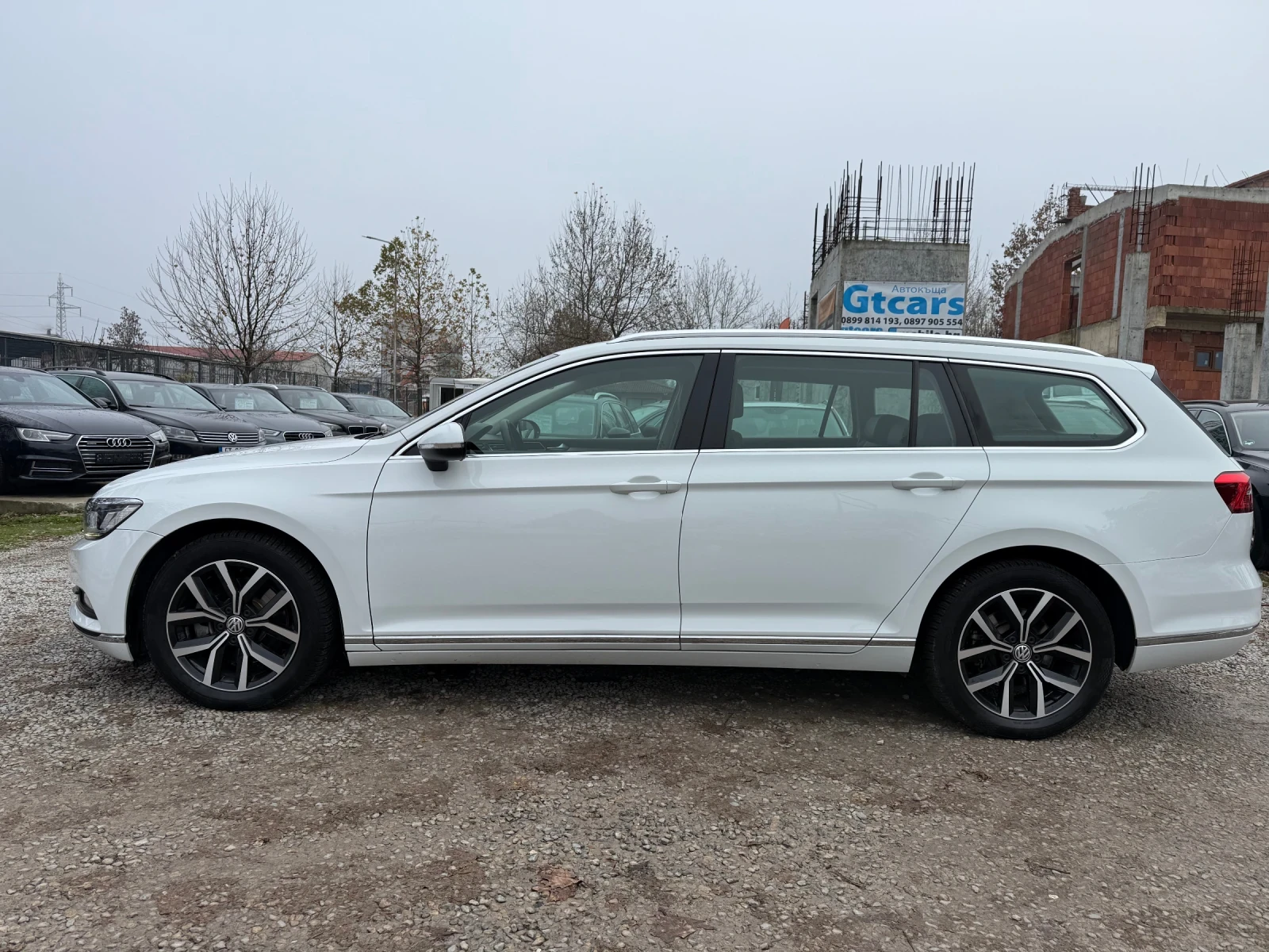 VW Passat 2.0TDI DSG - изображение 2