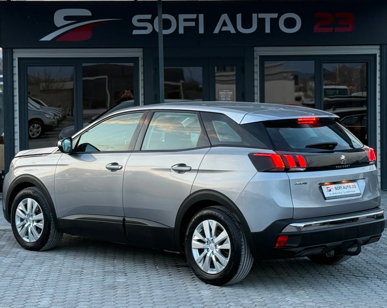 Peugeot 3008 1.2 бензин! Реални километри! ПЕРФЕКТЕН!, снимка 4 - Автомобили и джипове - 53866436