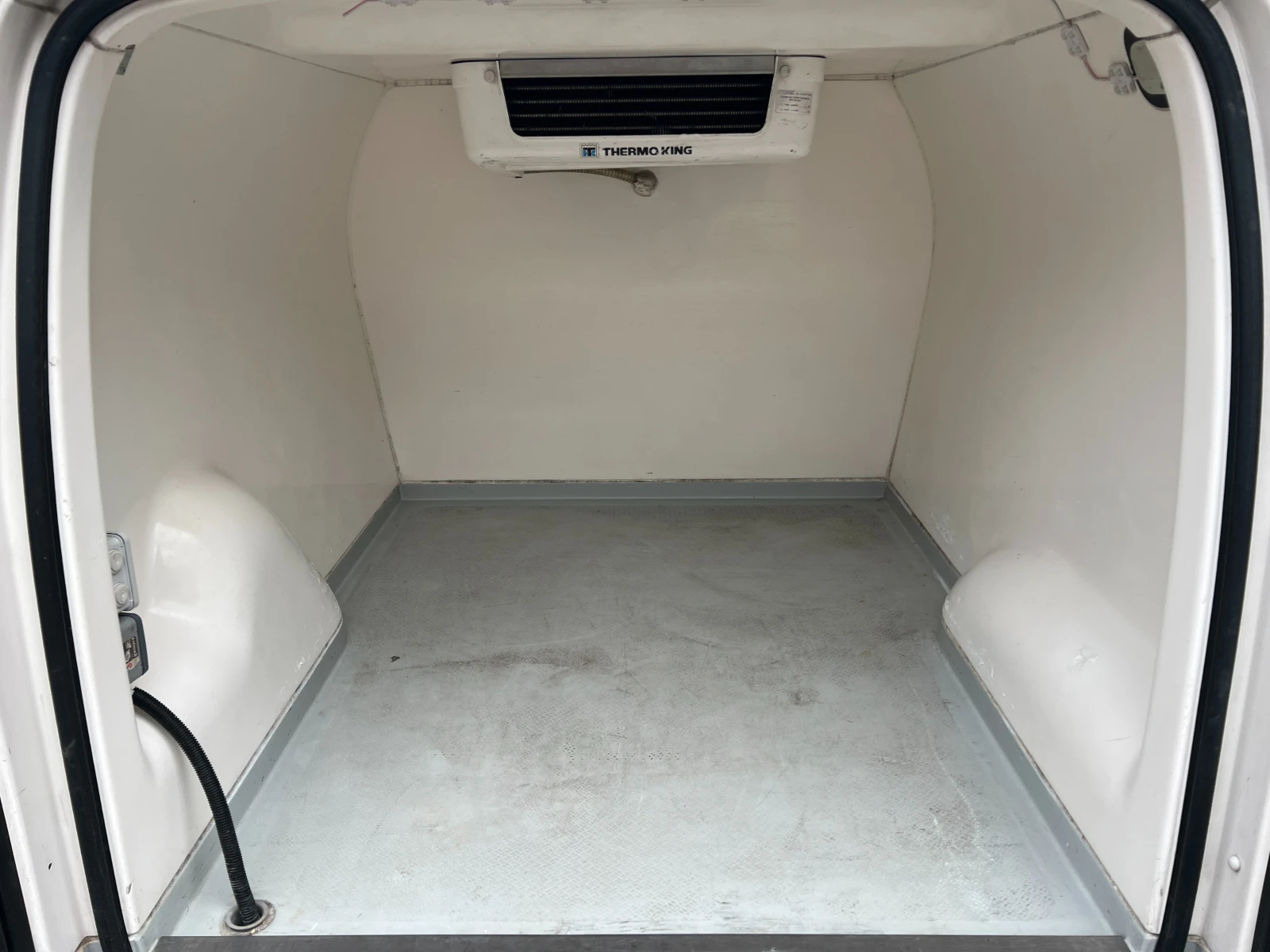 Peugeot Partner 1.6 HDI 90 к.с., снимка 11 - Автомобили и джипове - 53949413