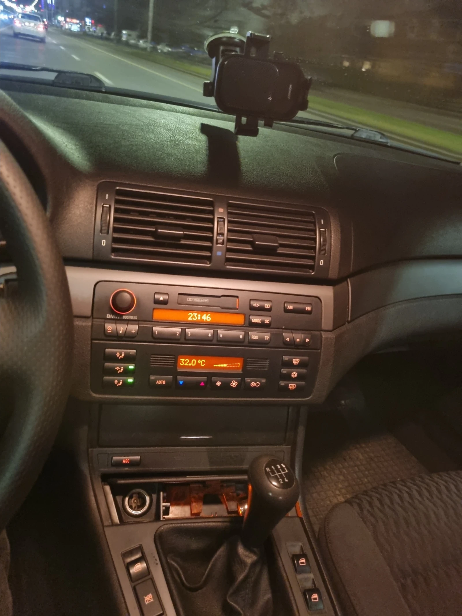 BMW 318 E46 318i 118 LPG, снимка 6 - Автомобили и джипове - 54034256