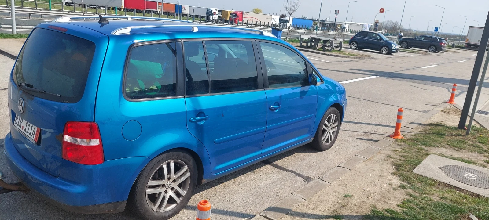 VW Touran, снимка 6 - Автомобили и джипове - 54035208