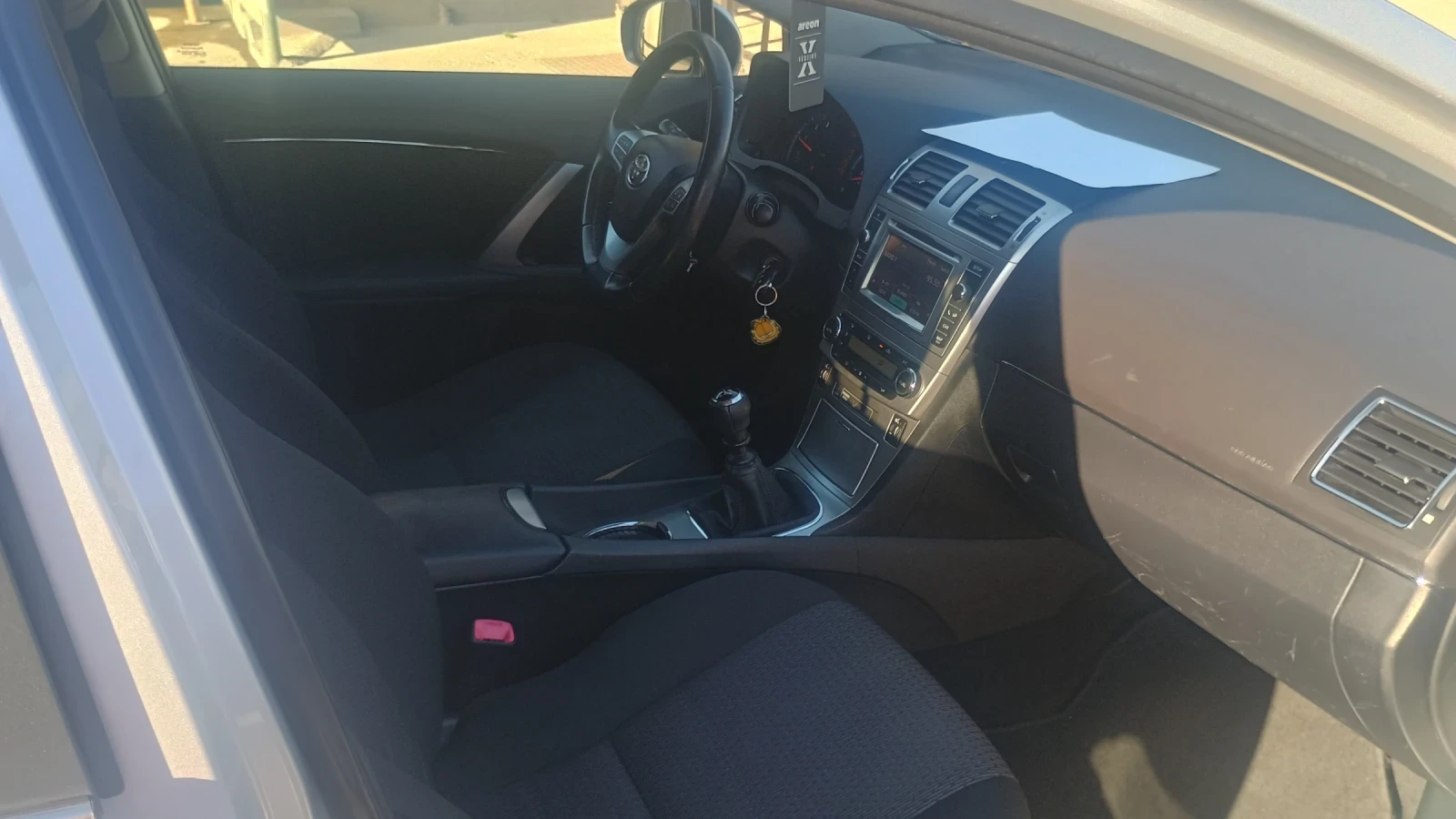 Toyota Avensis, снимка 3 - Автомобили и джипове - 54151575