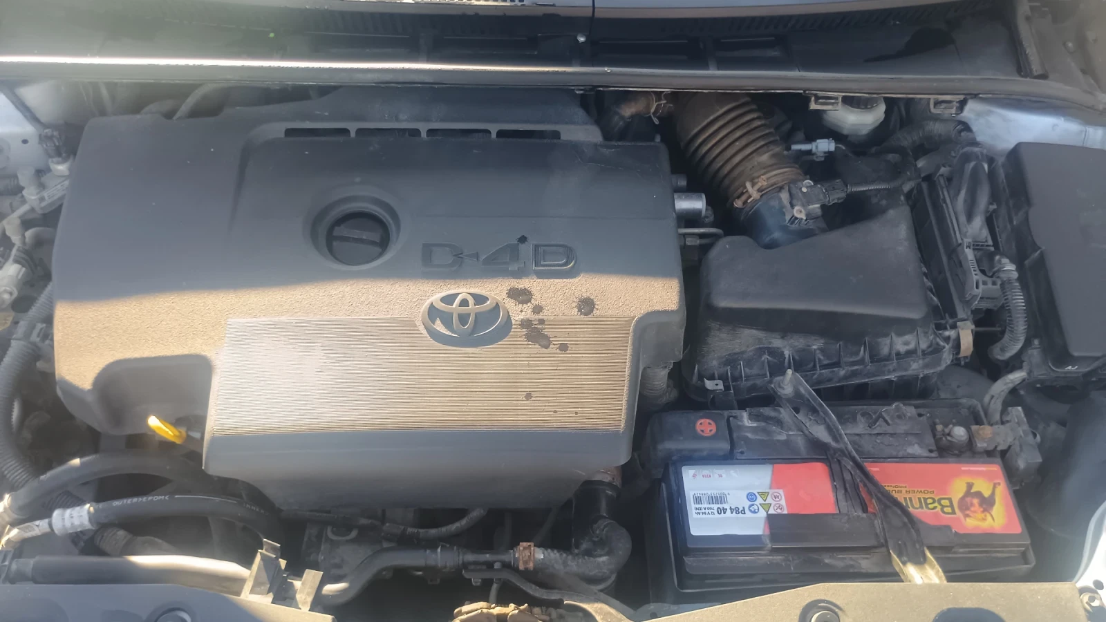 Toyota Avensis, снимка 14 - Автомобили и джипове - 54151575