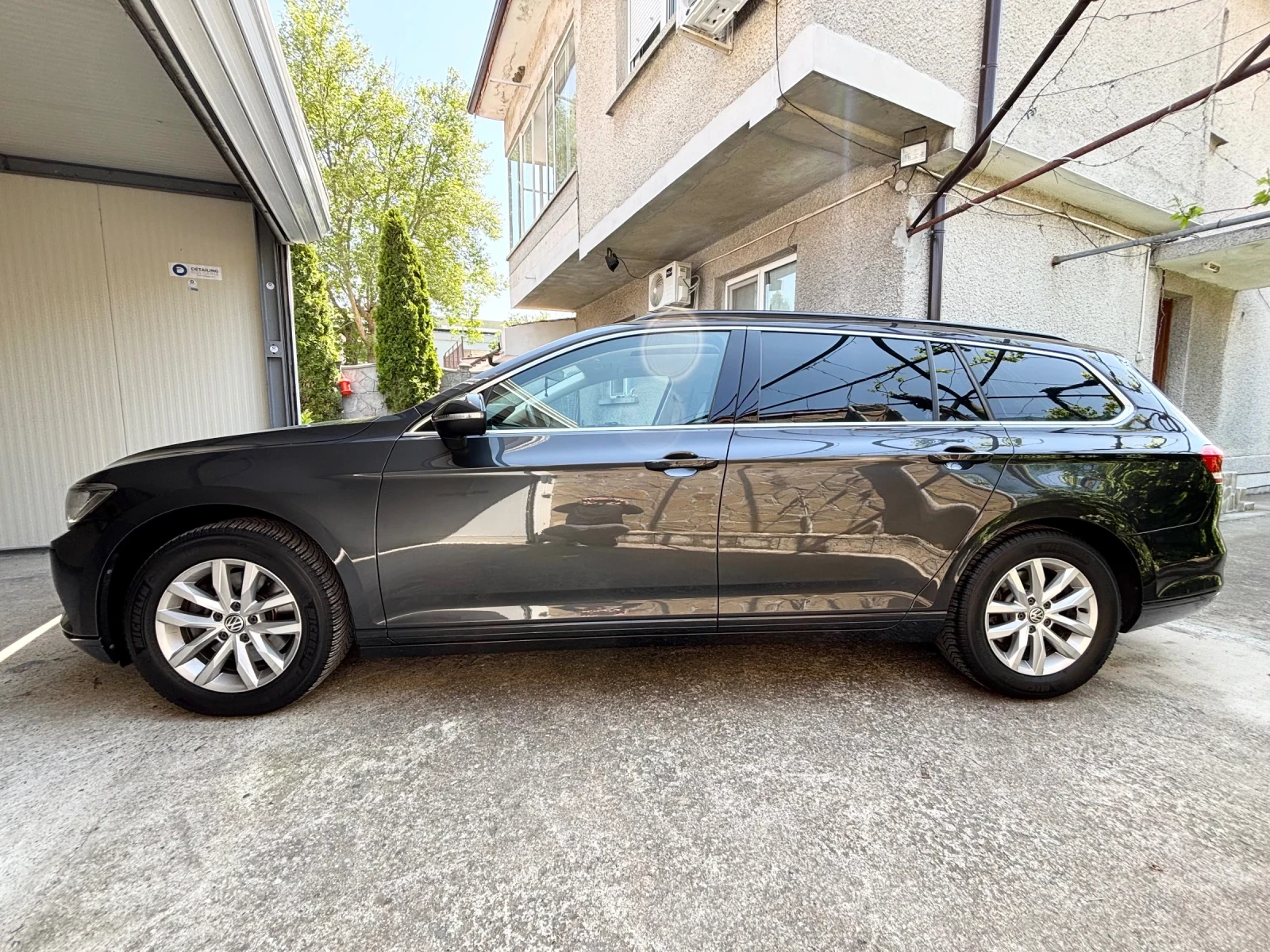 VW Passat CL TDI FSH DSG 7 PANORAMA ACC LED N1 DAS WELTAUTO, снимка 5 - Автомобили и джипове - 54514991