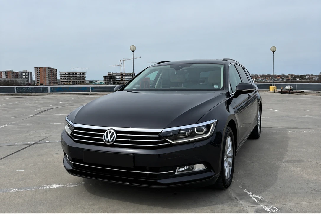 VW Passat     B8 Variant 2.0 TDI DSG   Перфектно състояние