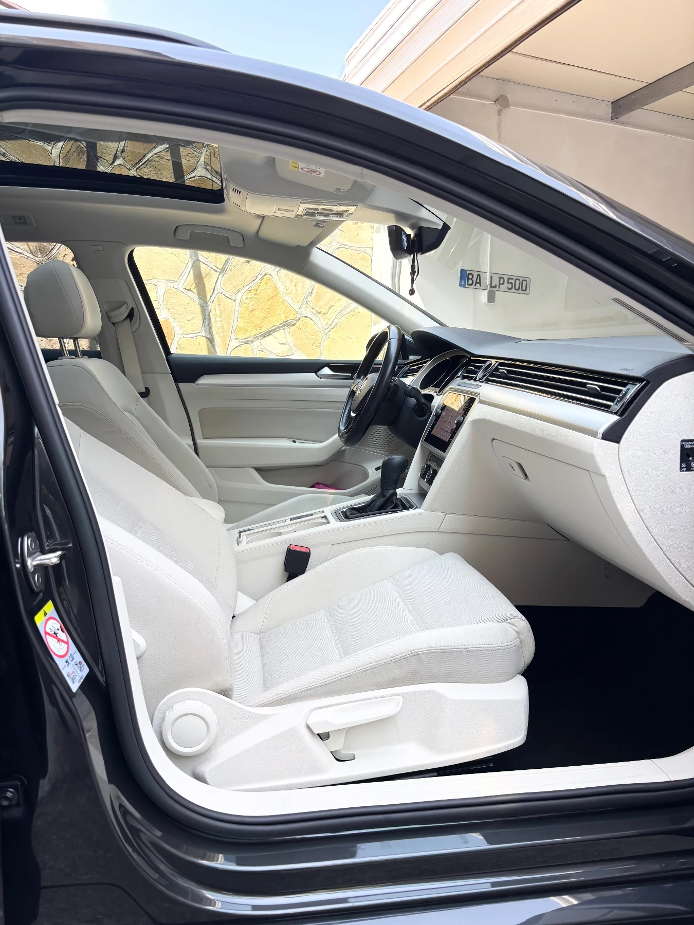 VW Passat CL TDI FSH DSG 7 PANORAMA ACC LED N1 DAS WELTAUTO, снимка 8 - Автомобили и джипове - 54514991