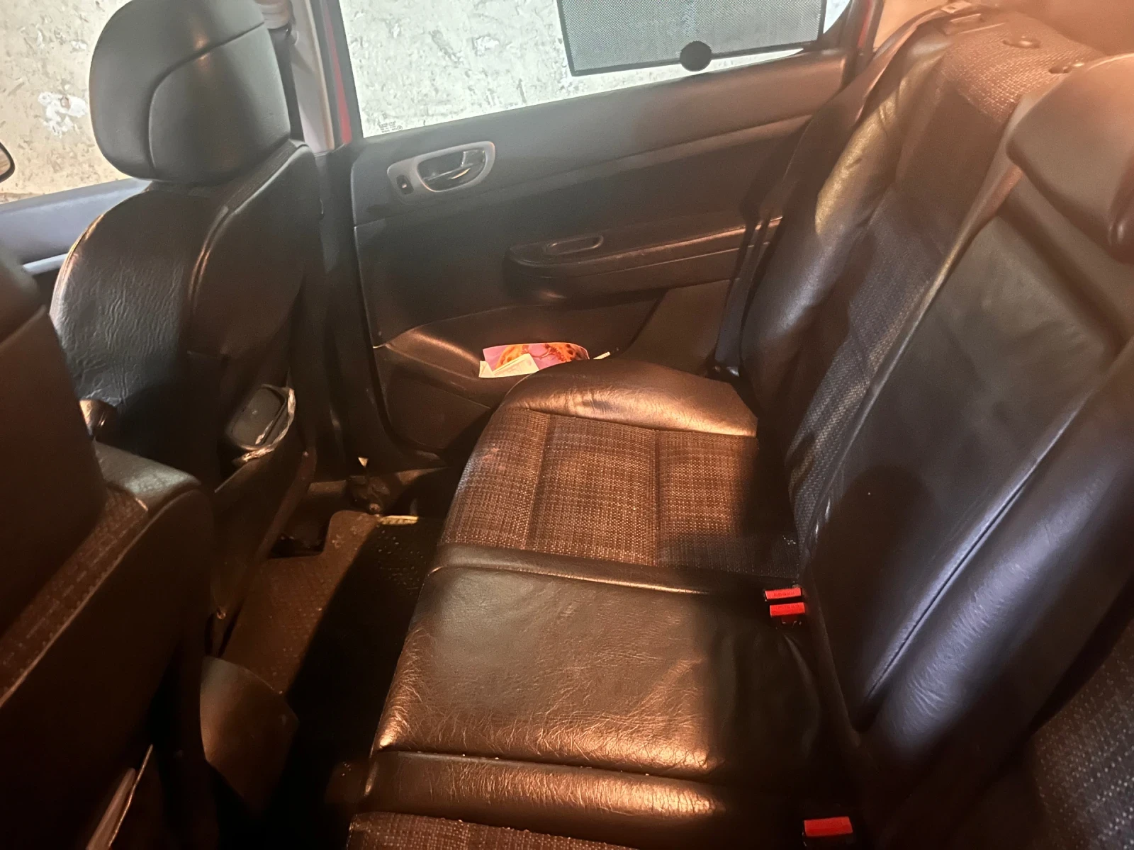 Peugeot 307 2.0 HDI, снимка 13 - Автомобили и джипове - 54526559