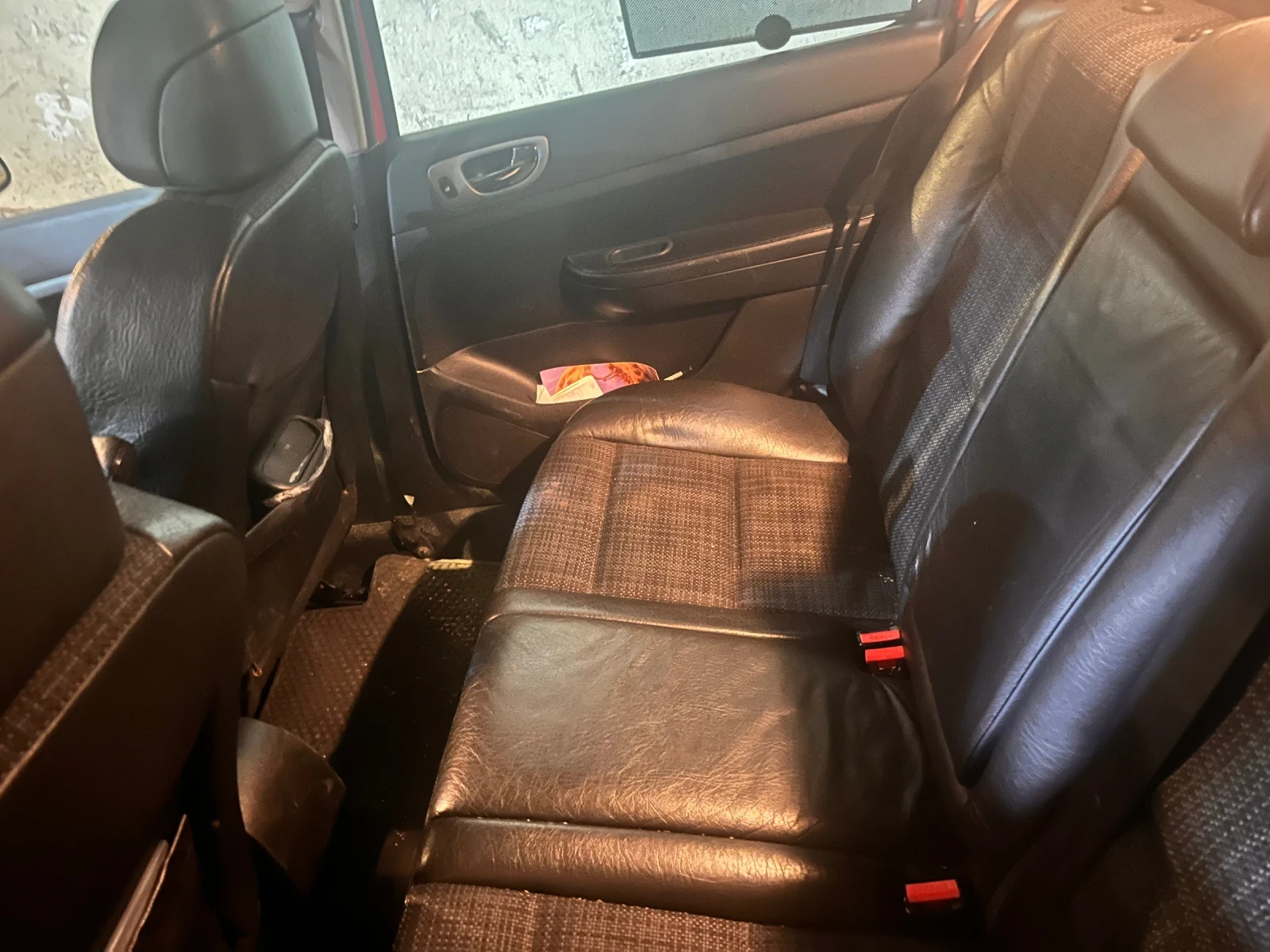 Peugeot 307 2.0 HDI, снимка 14 - Автомобили и джипове - 54526559