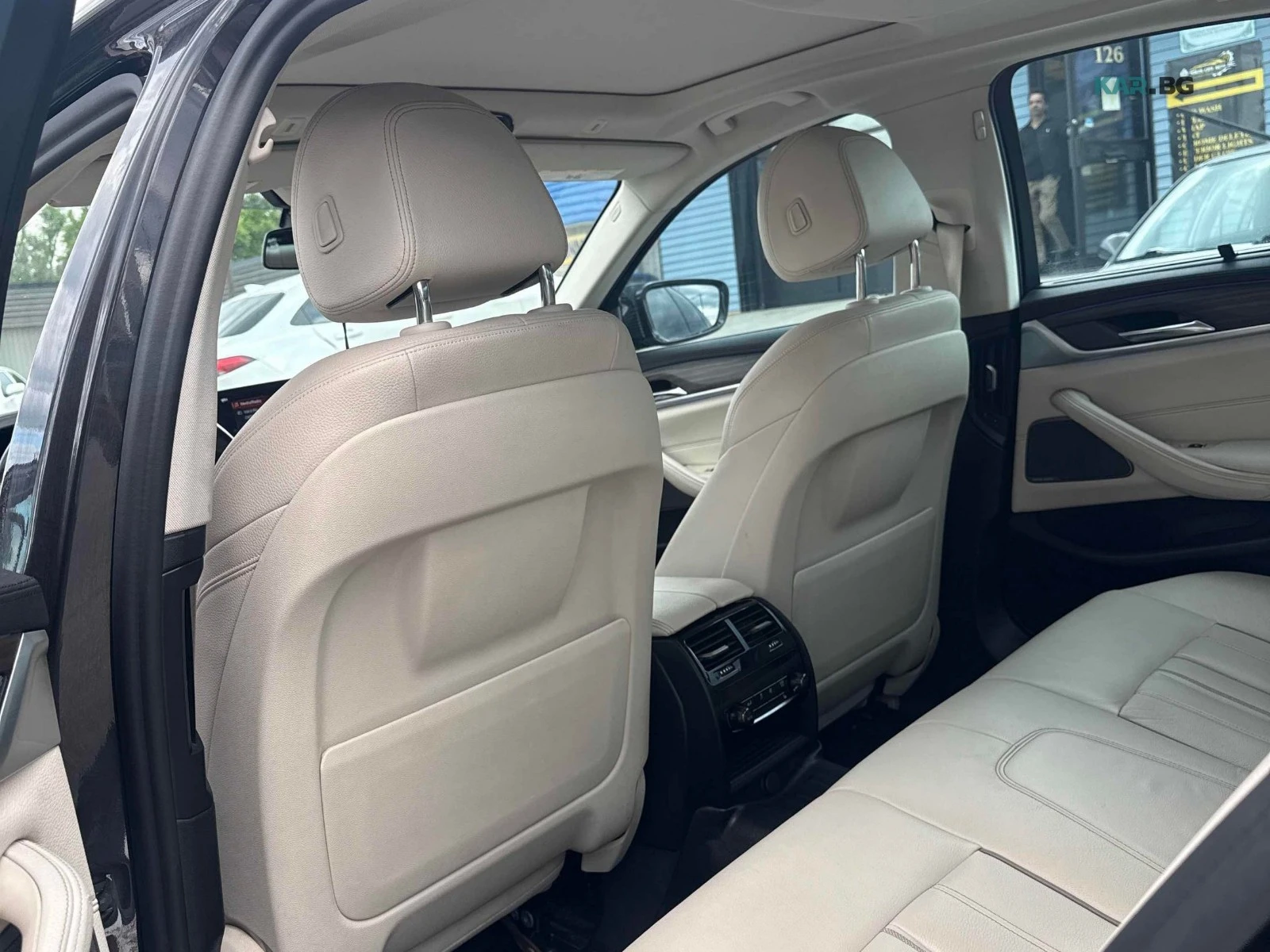 BMW 530 LUXURY *  Harman Kardon * АвтоКредит * (ЦЕНА ДО БГ, снимка 17 - Автомобили и джипове - 55071494