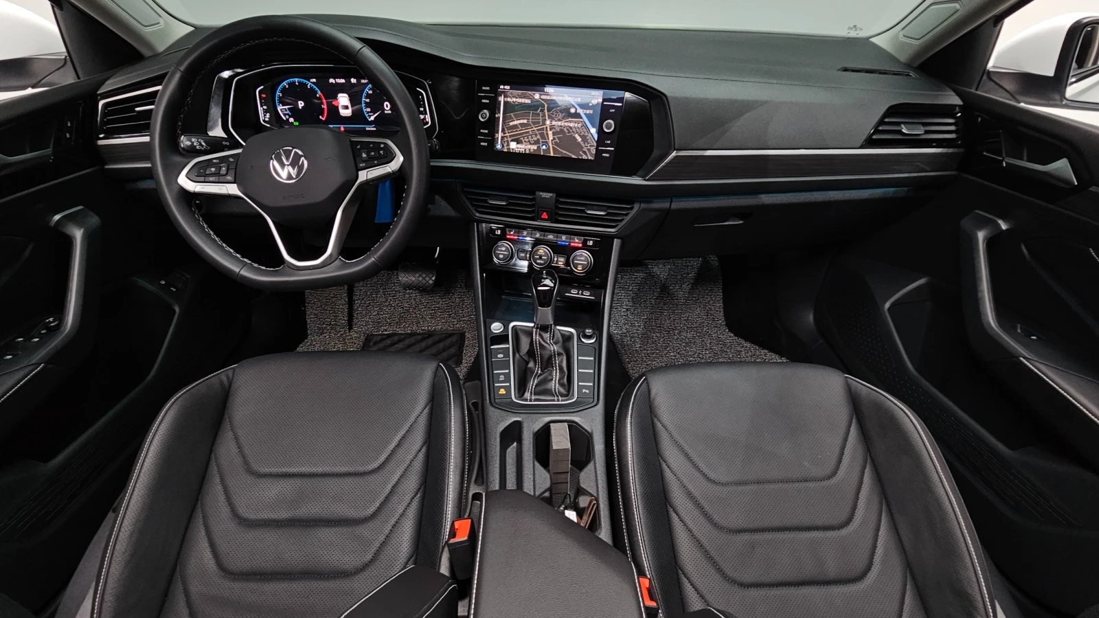 VW Jetta * 7thGenaration* , снимка 5 - Автомобили и джипове - 55120549