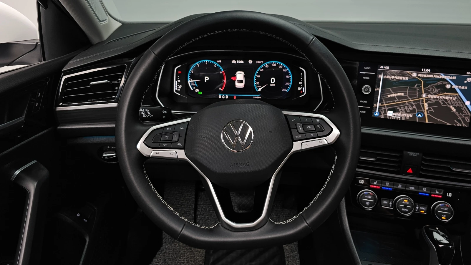 VW Jetta * 7thGenaration* , снимка 10 - Автомобили и джипове - 55120549