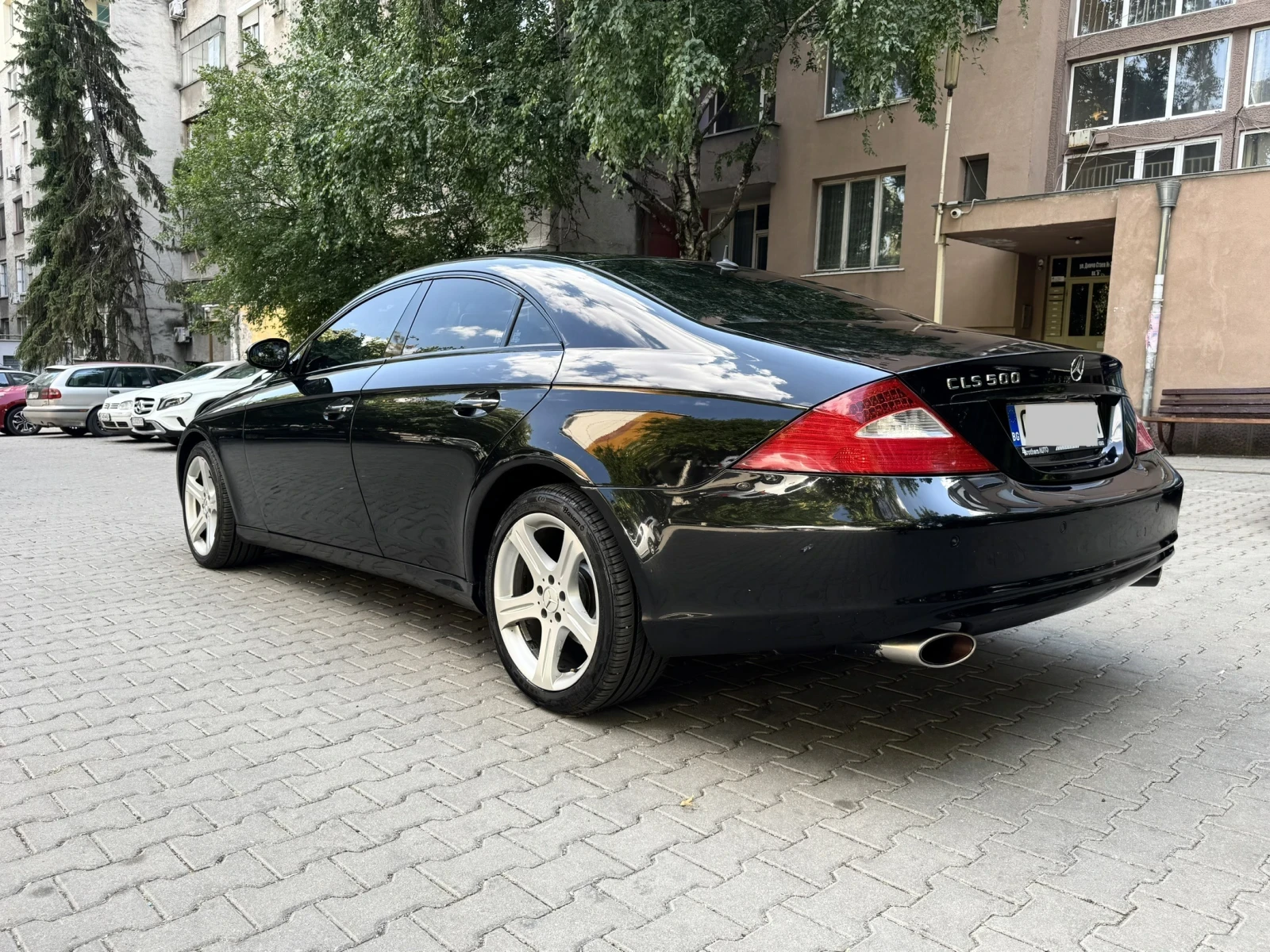 Mercedes-Benz CLS 500 5.0 Бензин, снимка 7 - Автомобили и джипове - 55720520