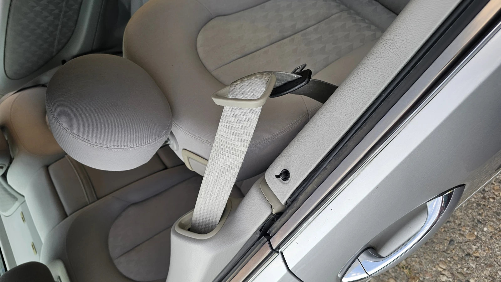 Mercedes-Benz CLK 1.8 Kompressor, снимка 10 - Автомобили и джипове - 55878958