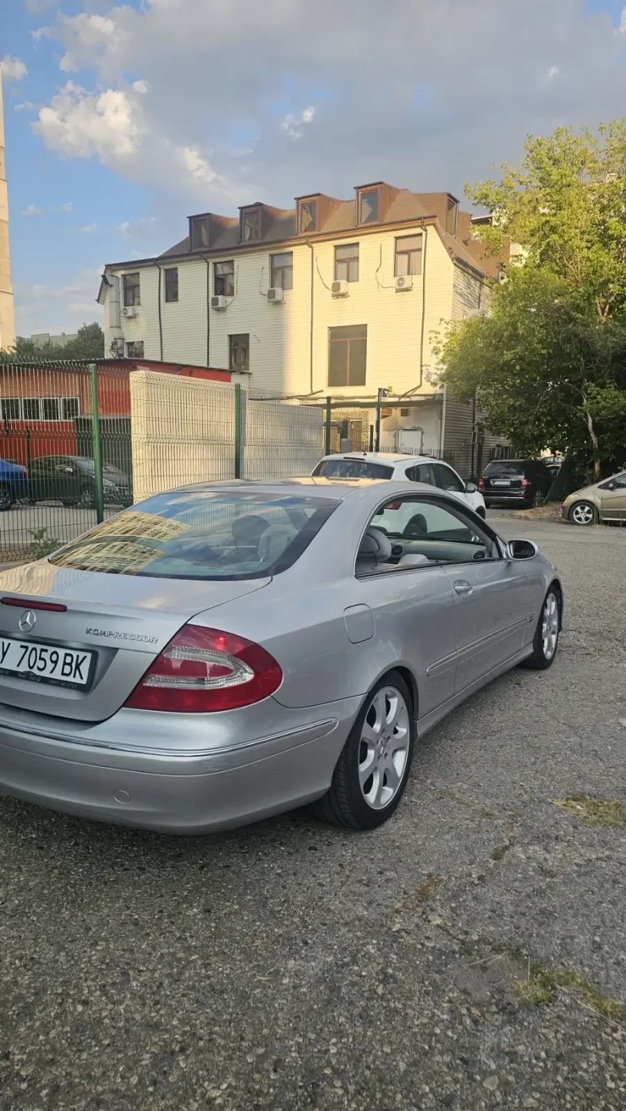 Mercedes-Benz CLK 1.8 Kompressor, снимка 4 - Автомобили и джипове - 55878958